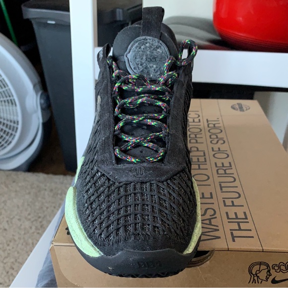 NIKE COSMIC UNITY 1.0 MENS BASKETBALL SHOE SIZE 10 - Picture 5 of 8